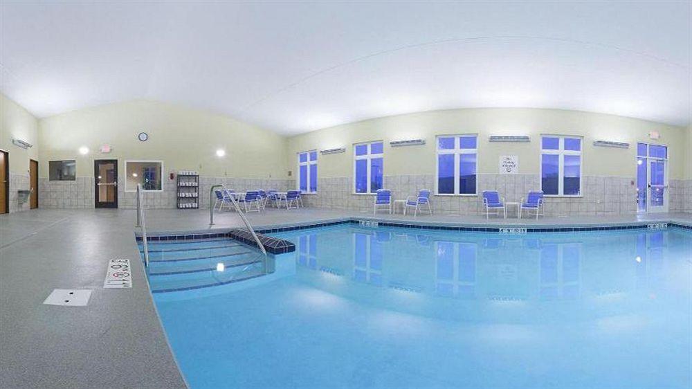 Holiday Inn Express Hotel & Suites Antigo By Ihg Εξωτερικό φωτογραφία