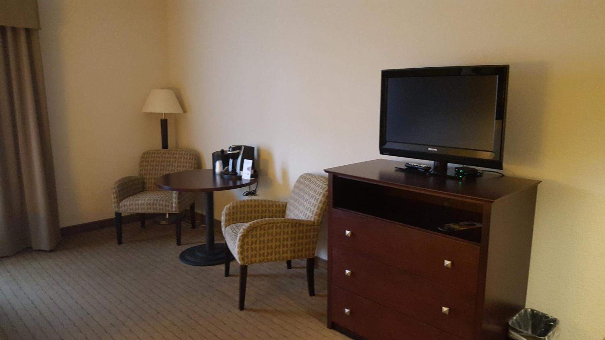 Holiday Inn Express Hotel & Suites Antigo By Ihg Εξωτερικό φωτογραφία